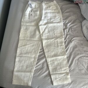 Aritzia White Trousers Relaxed Straight-Leg